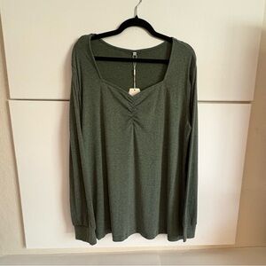 Aokosor Women's Green Long Sleeve Top NWT